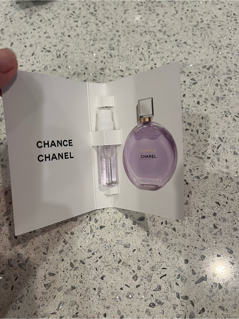 GWP CHANEL Jewelry Pouch, Travel Make Up and CHANEL Notecard - Picture 4 of 6